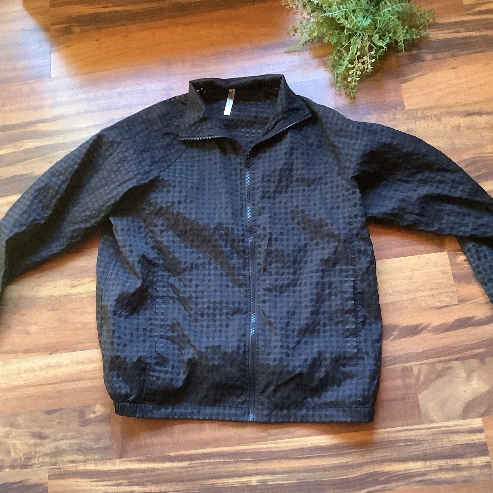 Fabletics Medium Cleo Black Lightweight Zip Front… - image 1