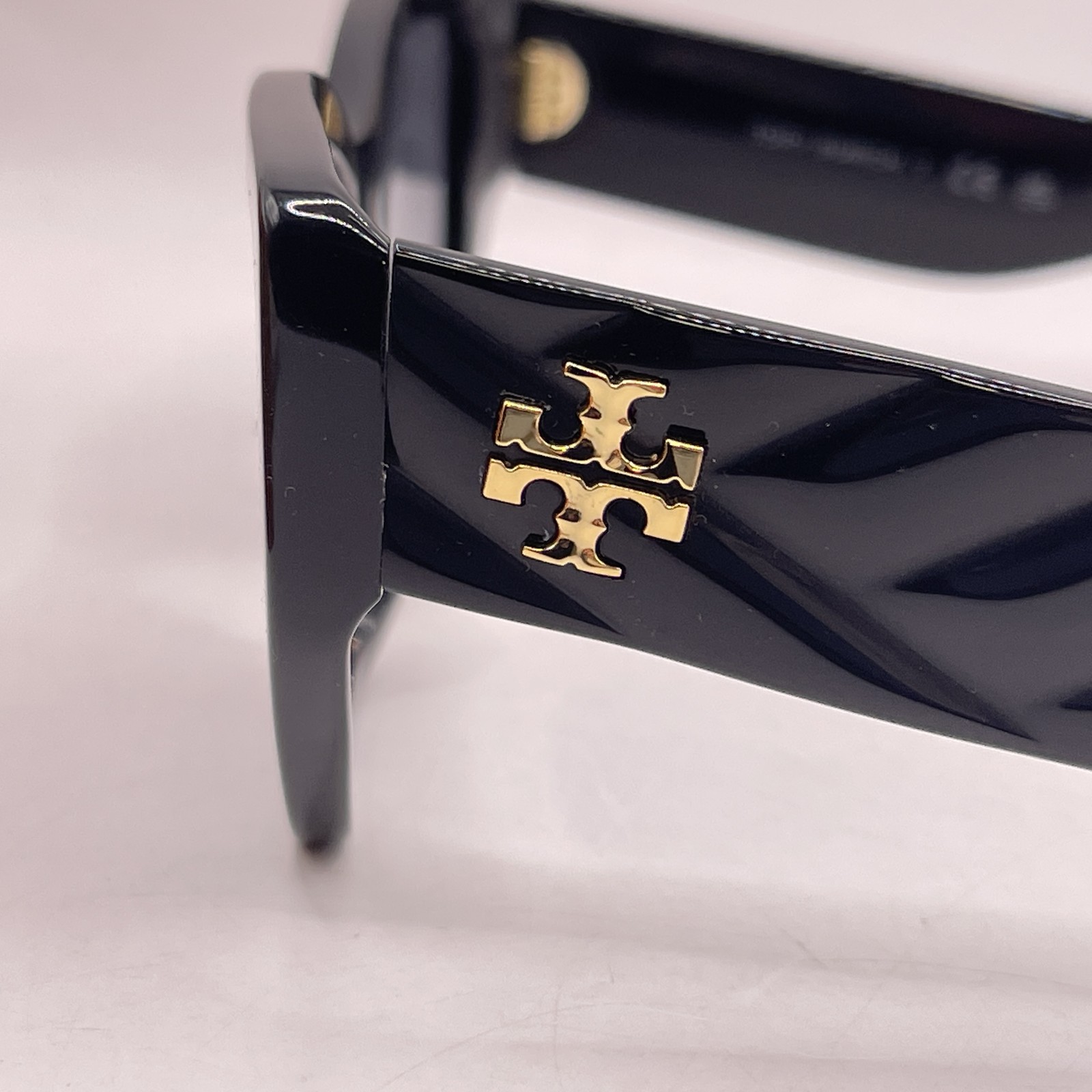 Tory Burch Womens Thick Geometric Cat Eye Sunglasses TY7187U Black Pre-Owned thumbnail 4