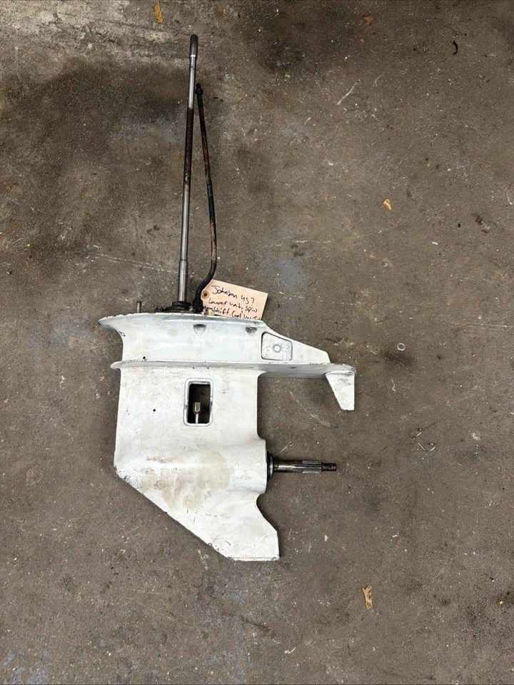 Johnson Evinrude 20" Lower Unit 20 25 30 35 HP 1980 - 2005 Long Shaft AS IS - Image 2 of 4