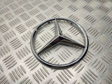 Mercedes-Benz B W246 W242 2018 Herstelleremblem A0008171016 SAU110393 Mercedes-Benz B W246 W242 2018 Herstelleremblem A0008171016 SAU110393