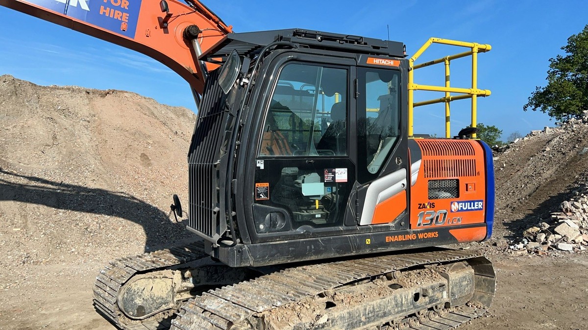 hitachi zx 130 /13 Ton/excavator /digger/ Machine | eBay UK