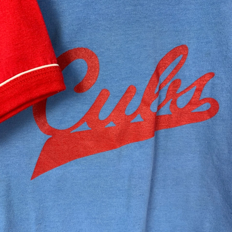 Camiseta de Colección Russell Athletic Cuello en V Timbre Cachorros Azul Rojo Jóvenes Niños Lg A Foto 3 de 4