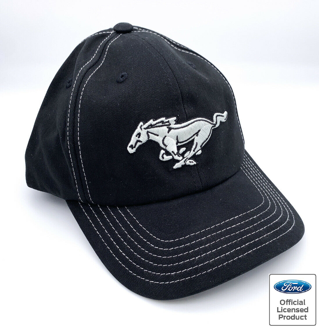 Cappello berretto Ford Mustang nero con logo ricamato pony da corsa grigio licenza