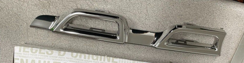 Stemma Paraurti Per Dacia Logan/Sandero/Duster - Cromato, In ABS, Ricambio OEM 8200811907