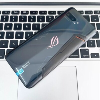 あ*ね様 ROG Phone II Android 11 本体 ASUS ROG Phone II finally picks up the stable Android 11 update