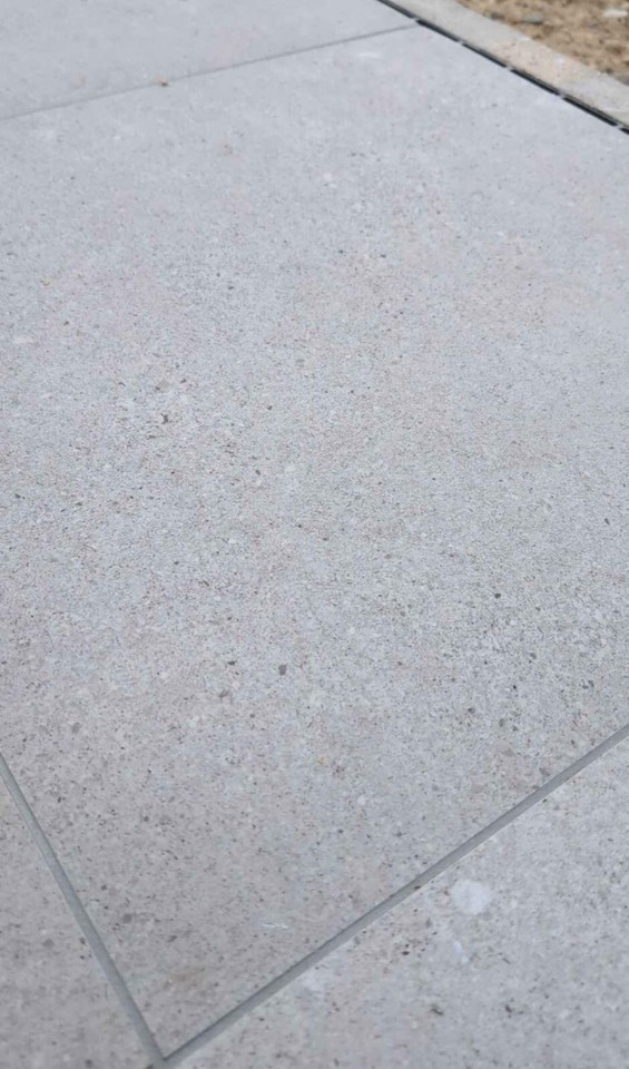 Topps Tiles Everscape™ Homestone, Porcelain Outdoor Tile (60cm x 60cm