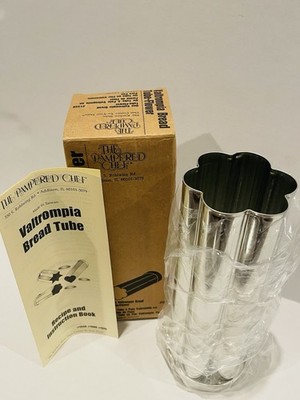 NEW! The Pampered Chef Valtrompia Flower Bread Tube & Recipes-New with Box #1550