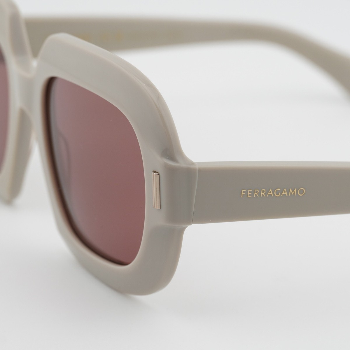 Salvatore Ferragamo SF2068S Sunglasses Beige Acetate Oversized Ferragamo SF2068SE Sunglasses | Select Eyewear main image 3