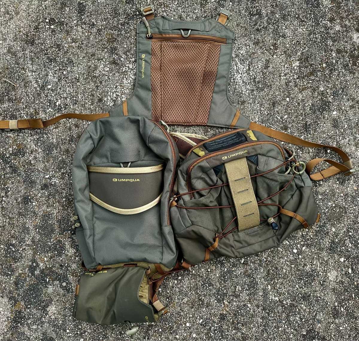 Umpqua Overlook 500 ZS2 Chest Backpack Water Bottle Pouch