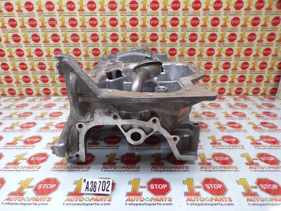 2017-2022 HYUNDAI IONIQ UPPER ENGINE OIL PAN 21135-03HA0 OEM - Изображение 2 из 4