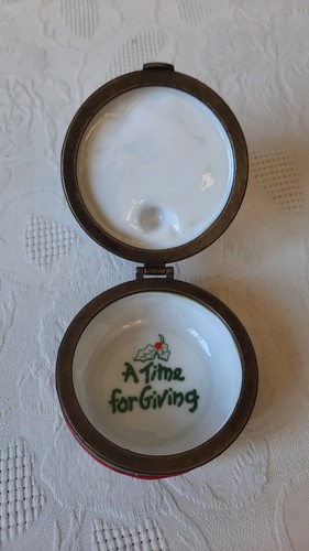 Midwest Cannon Falls Disney Winnie the Pooh Trinket Box A Time for Giving - Picture 4 of 6