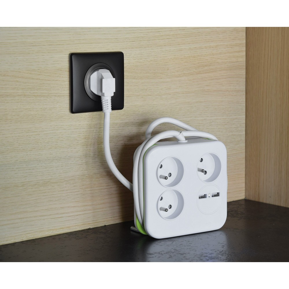 Multiprise murale 3 prises et 2 ports USB compacte de 45 mm - 2
