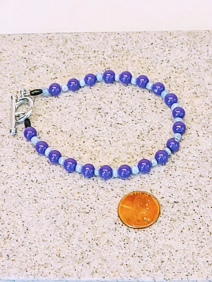 BEADED PURPLE AND LIGHT GRAY TOGGLE BRACELET - Image 3 of 4