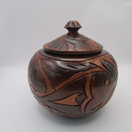 Vintage Handcrafted Wooden Jar, Garlic Canister, Fish Carved Motif With Lid - Picture 3 of 16