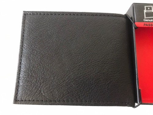 MEN'S GUESS BLACK GENUINE LEATHER PASSCASE BIFOLD WALLET/BILLFOLD VALET NEW - Picture 7 of 11