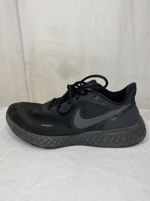 Size 10.5 - Nike Revolution 5 Extra 