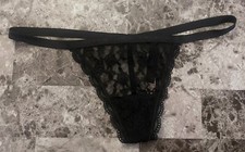 NWT VICTORIA'S SECRET M BLACK SCALLOP FLORAL LACE MESH RARE V STRING PANTIES