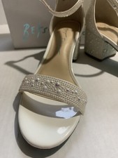 Betsy Johnson Sz 6M Mari White Wedding Rhinestone Block Heel Strap Sandal