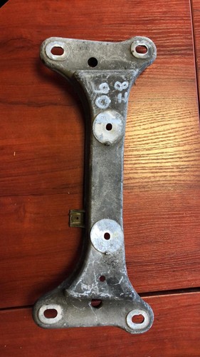 BMW 3ER E90 RHD SCHALTGETRIEBE HALTERUNG HALTER 6778058