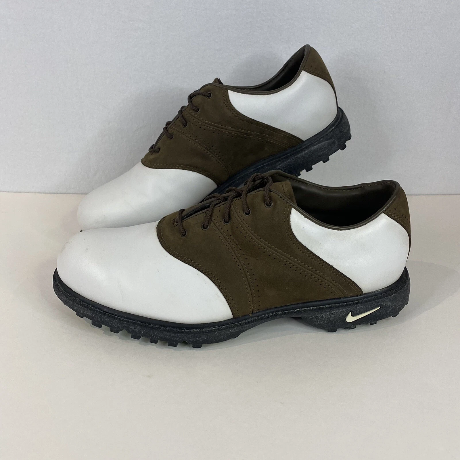 Scarpe da golf Nike Air Wickie Last da uomo bianche marroni in pelle Oxford tacchetti taglia 7