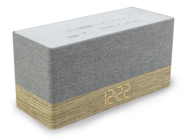 Audio & Hi-Fi Soundmaster UR620: Clock Radio Bluetooth USB Charging Jack