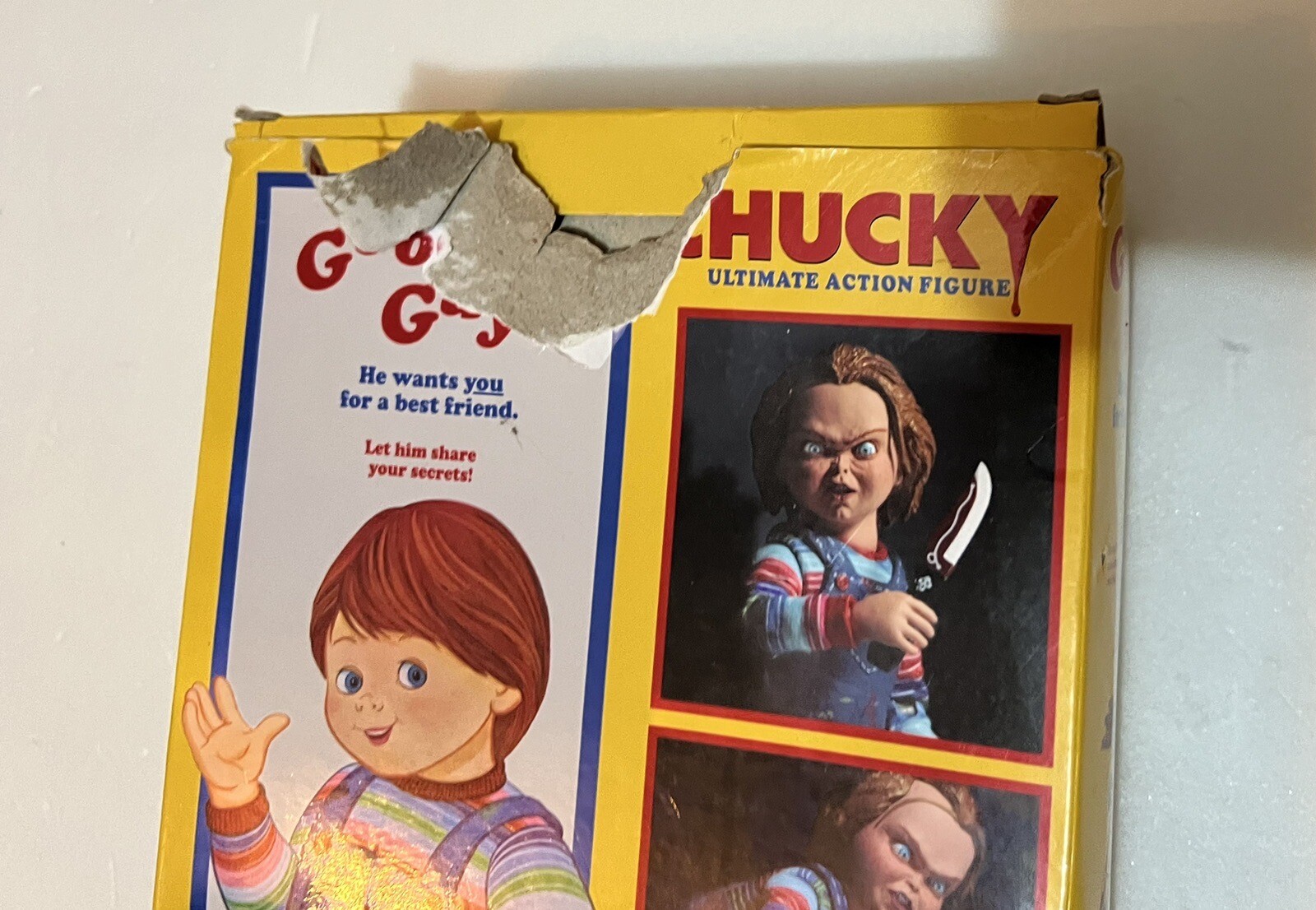 NECA 42112 4 inch Child's Play Ultimate Chucky Action Figure