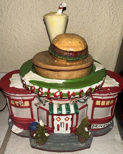 Christmas Lighted Restaurant With Spinning Top Hamburger & Milk Shake - Picture 2 of 14