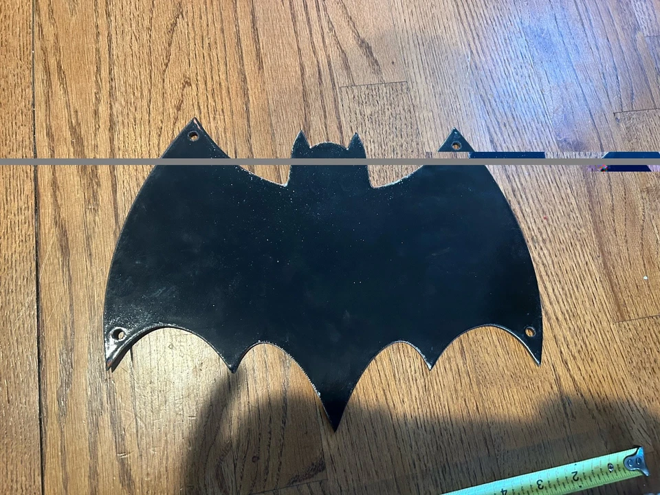 Letrero de juguetes de Batman - Letrero de porcelana de Batman pesado grande de 12 pulgadas Foto 2 de 2