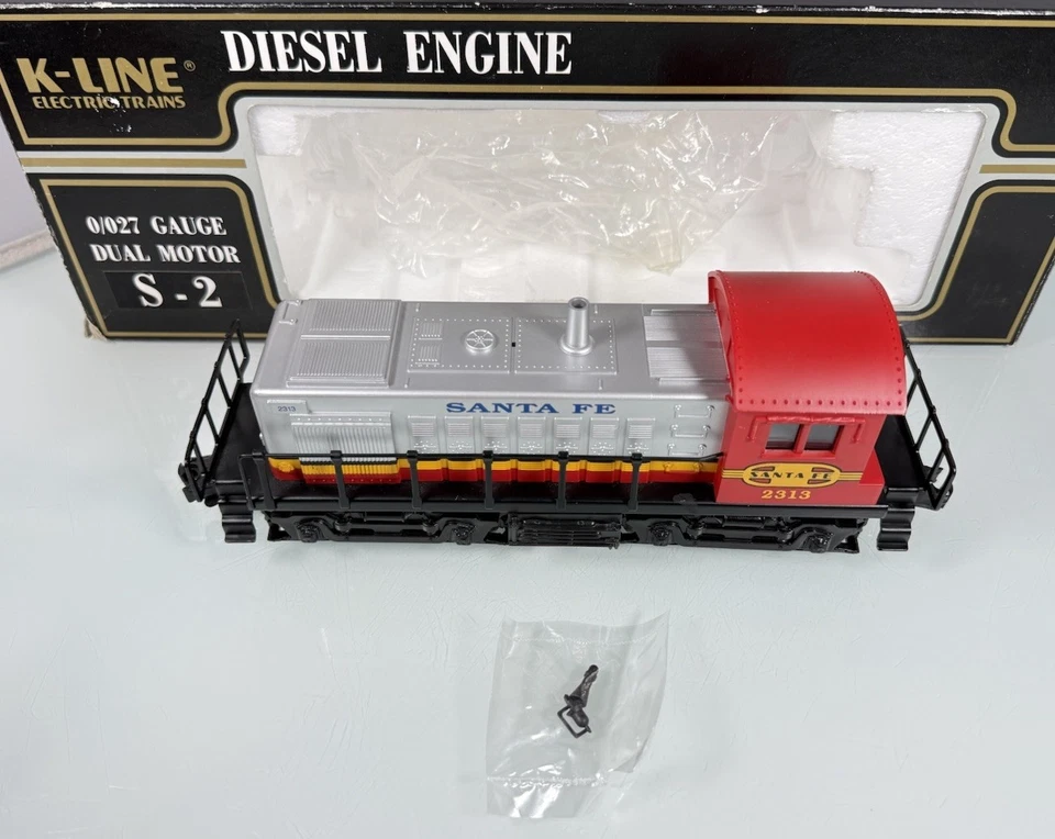 VTG K-Line O O27 Gauge MDK2313 Santa Fe S-2 Dual Motor Diesel Engine Locomotive - Image 2 of 4