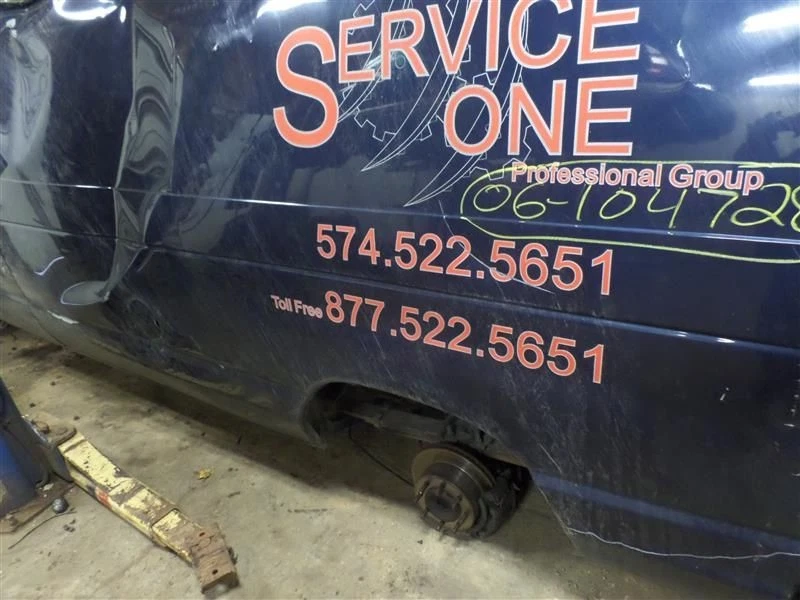 Eje trasero eje semiflotante engranaje anillo 9,75" se adapta a 01-07 Ford E250 Van 9 Foto 2 de 4