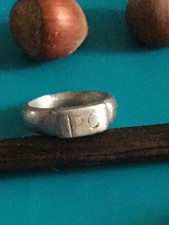 Bague Ancienne Monogrammée PC De Poilu En Alu WW1