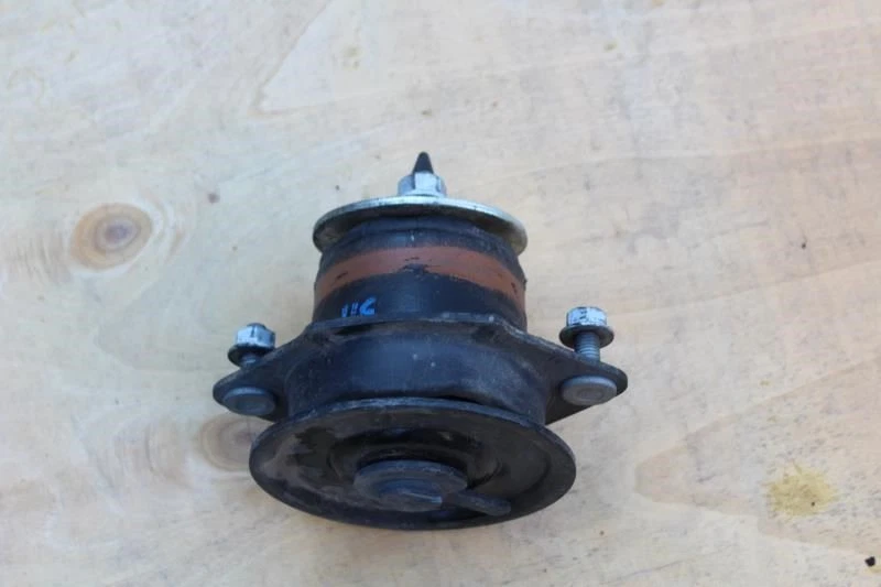 Chevrolet Tahoe 2015 2016 2017 2018 2019 montaje del motor delantero derecho 5,3 L Foto 2 de 4