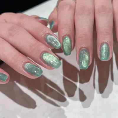 24 pcs Glossy Green Ombre Reflective Glitter Cat Eye Press On Nails Full Cover