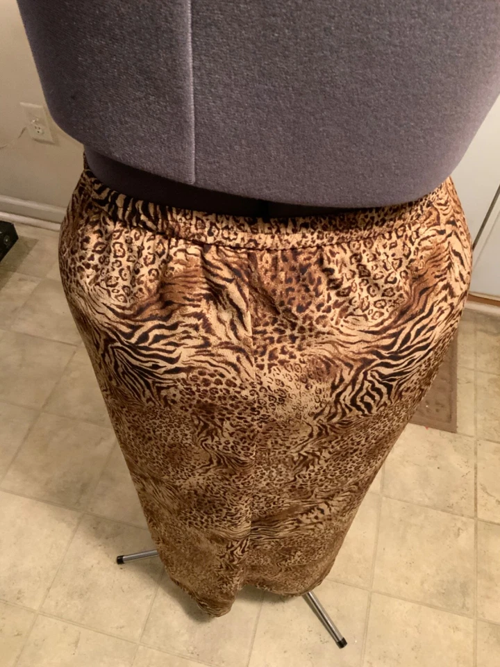 Damas Mujeres Talla Grande 2XL Briggs Nueva York Estampado de Leopardo Falda Lápiz 100% Poliéster Foto 3 de 4