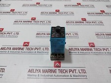 Timer Elettronico IDEC RTE-P11 Con Base 0-10 Sec 120VAC