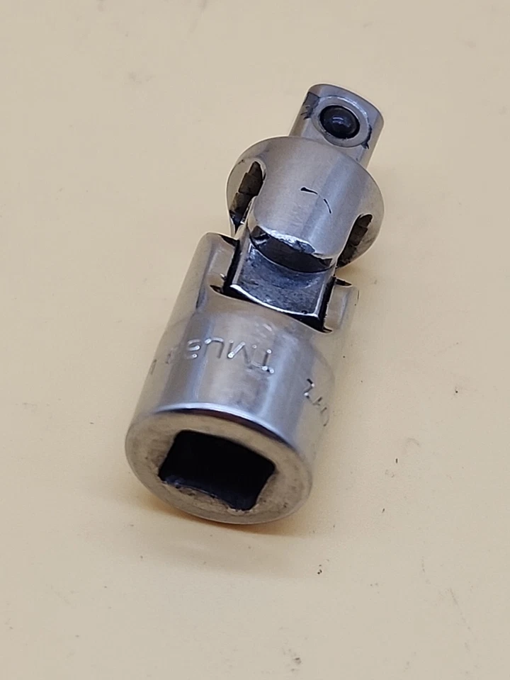 Snap-on Tools 1/4" Drive 1 1/8" Friction Ball Universal Joint TMU8B USA  - Image 4 of 4