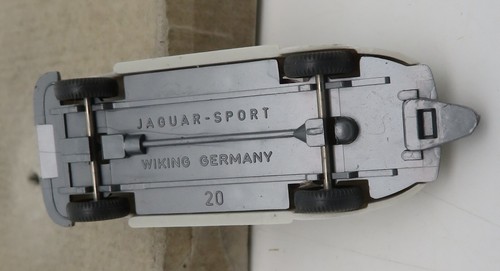 De WIKING Ho 1/87 Jaguar Xk 120 Cabriolet Sport Gris 2 Personajes #10020 No Box - Imagen 6 de 12