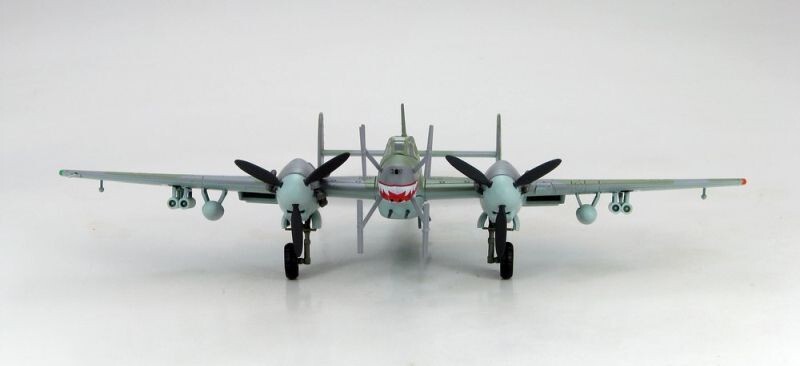 1/72 Bf-110 G-4 “シャークマウス”（HA1805） 1/72 Bf-110 G-4