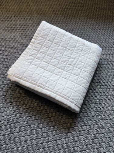 Urban Habitat Quilted Euro Sham, White, 100% Cotton, Fits 26" Euro - Picture 1 of 5