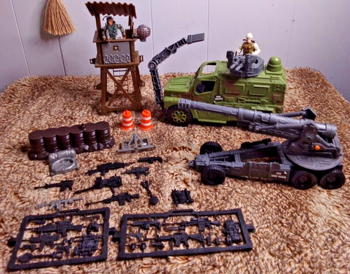 U.S. Army Toy Long Range Canon, Mine Sweeper, Watch Tower, Figures & Accessories