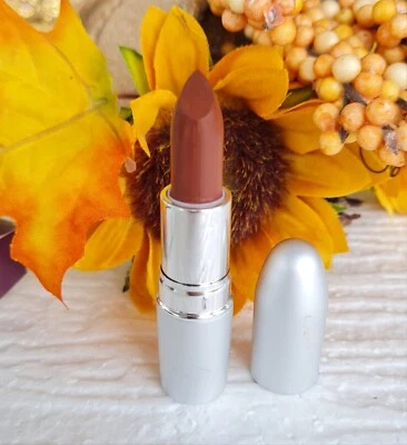 THEBALM COSMETICS theBalm GIRLS Lipstick Lippenstift AMANDA KISSMYLIPS 4g . Neu 💋