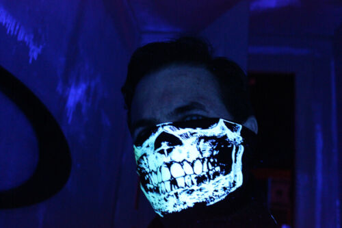 SUPER GLOW IN THE DARK SKULL PREMIUM BANDANA black face cover rave mask gaitor - Picture 2 of 7