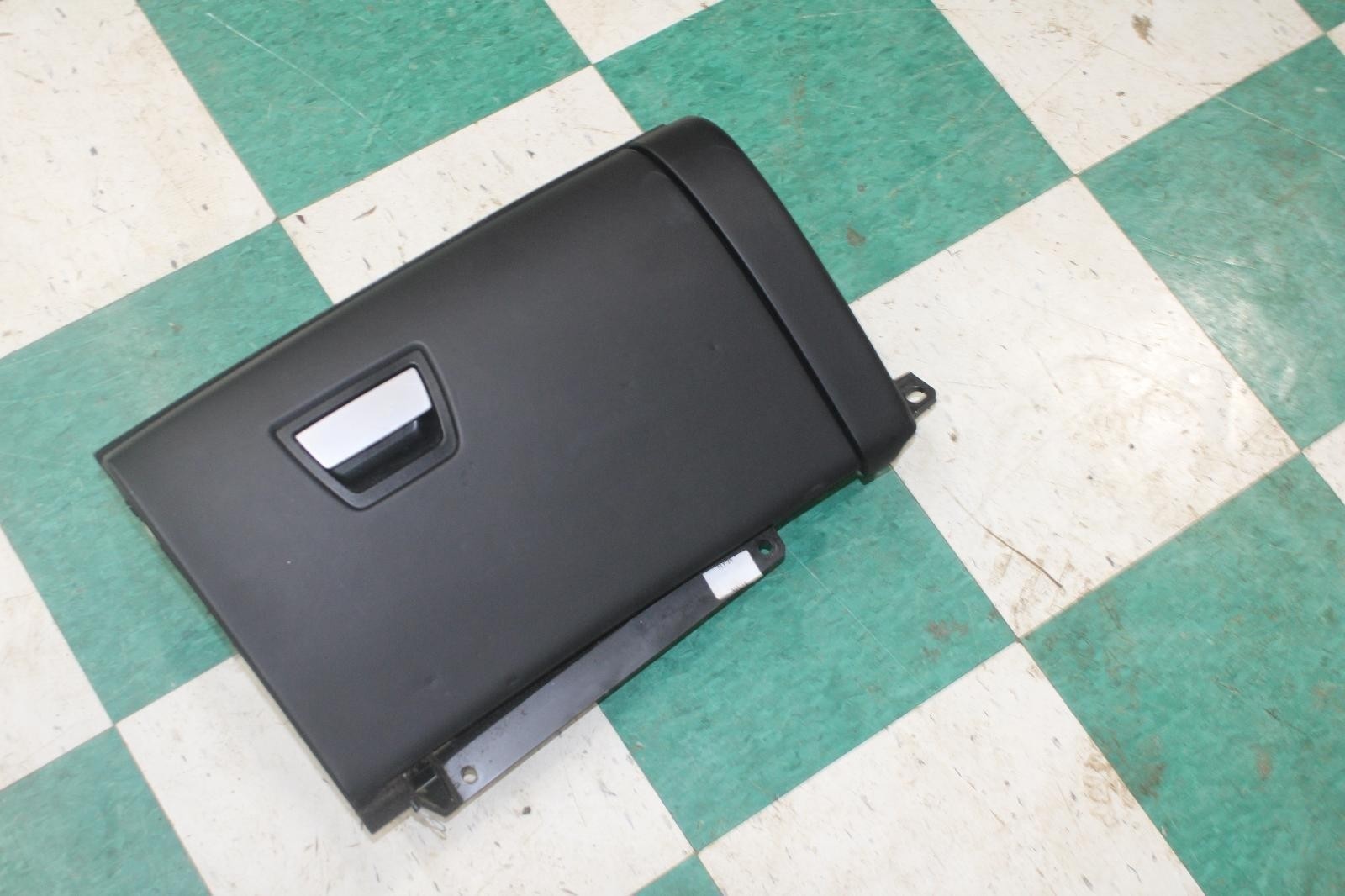 14-22 MASERATI GHIBLI Black Dashboard RH Passenger Glove Box Unit OEM OE OE WTY