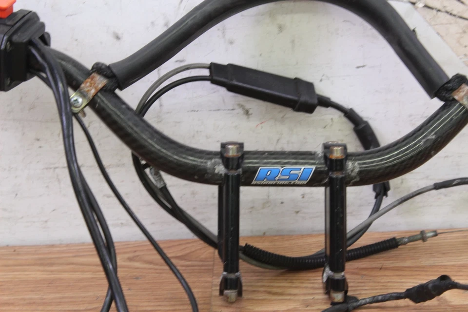 Polaris RMK 800 DRAGON 2009 manillar y controles RSI fibra de carbono con elevador de 3 pulgadas Foto 2 de 4