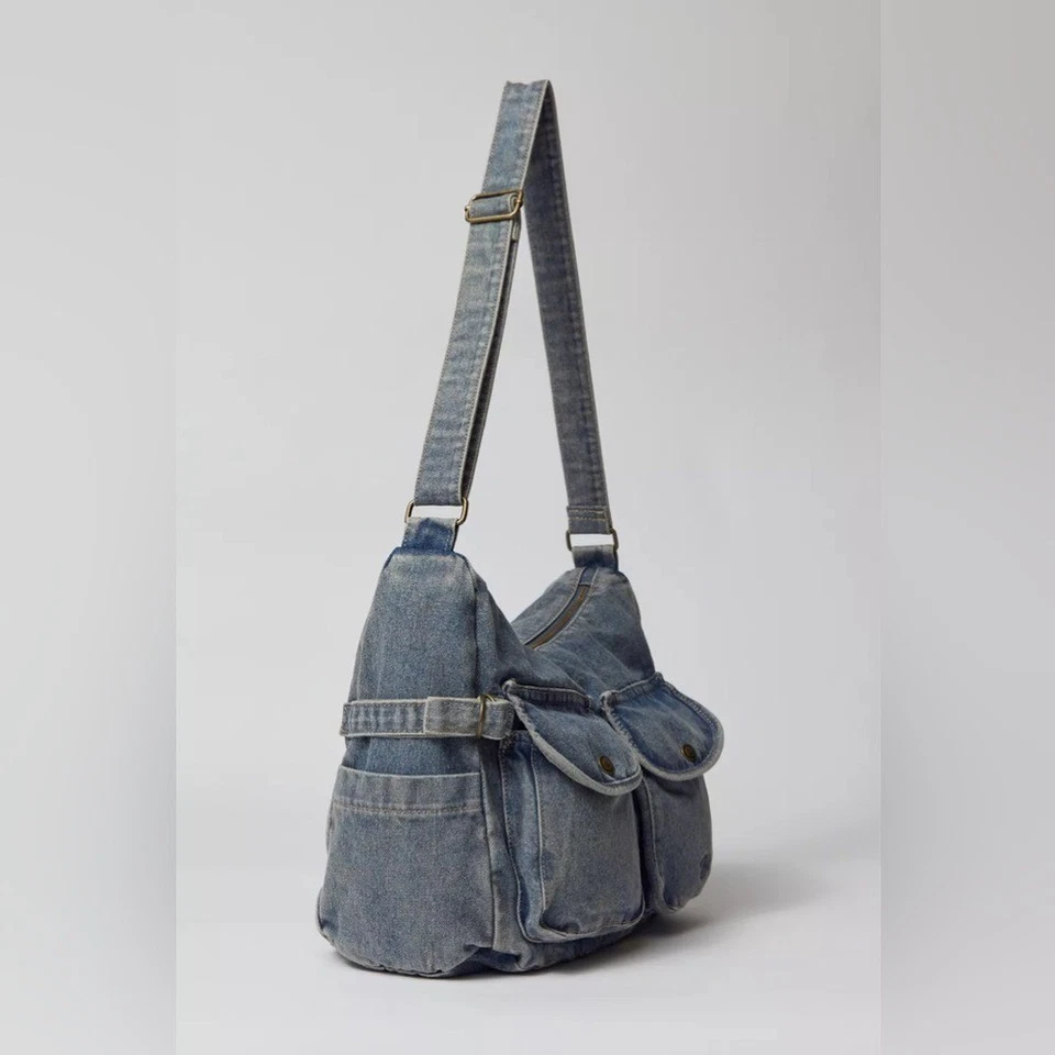 Bolso de Bolsillo Denim Grande Urban Outfitters BDG en Azul Claro Foto 4 de 4