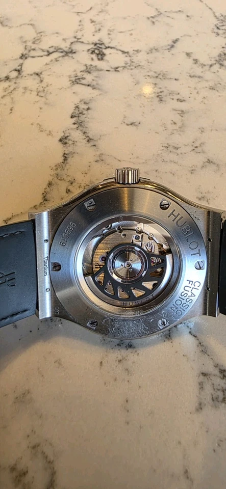 Relógio Hublot Classic Fusion masculino titânio moldura de diamante preto - Imagem 2 de 4