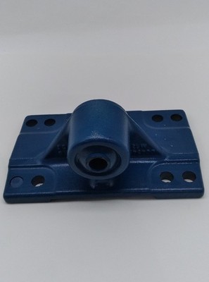 Unknown 06434312M13 Industrial Pivot / Hinge Support Bracket