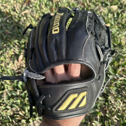 Mizuno Classic Pro GCP 61 Baseball Glove 11.5โ Black Right Hand Throw Amazing ๐ฅ - Picture 11 of 12