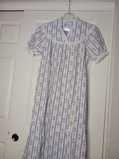 Lanz Accentuette NWT  VINTAGE Womens Large Granny Country Cabin Core Dutch Desig