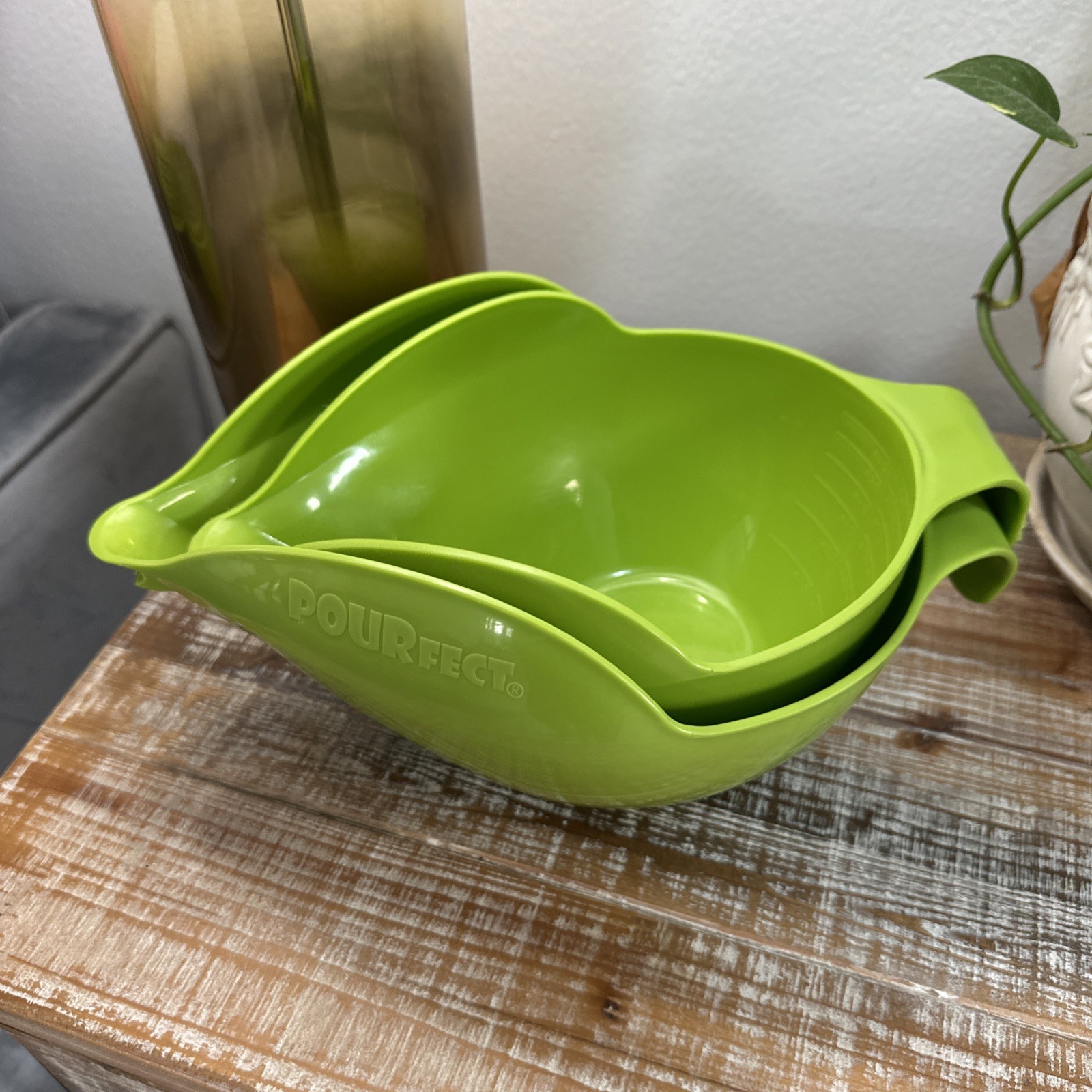 RARE Vtg Randy Kaas POURfect Mixing Bowls 11 pc Nesting Cups & 2 Bowls Green USA